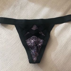 NWOT Victoria’s Secret Limited Edition Panty, S